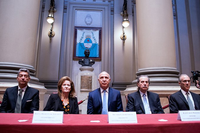 PIDEN JUICIO POLÍTICO PARA LOS INTEGRANTES DE LA CORTE SUPREMA