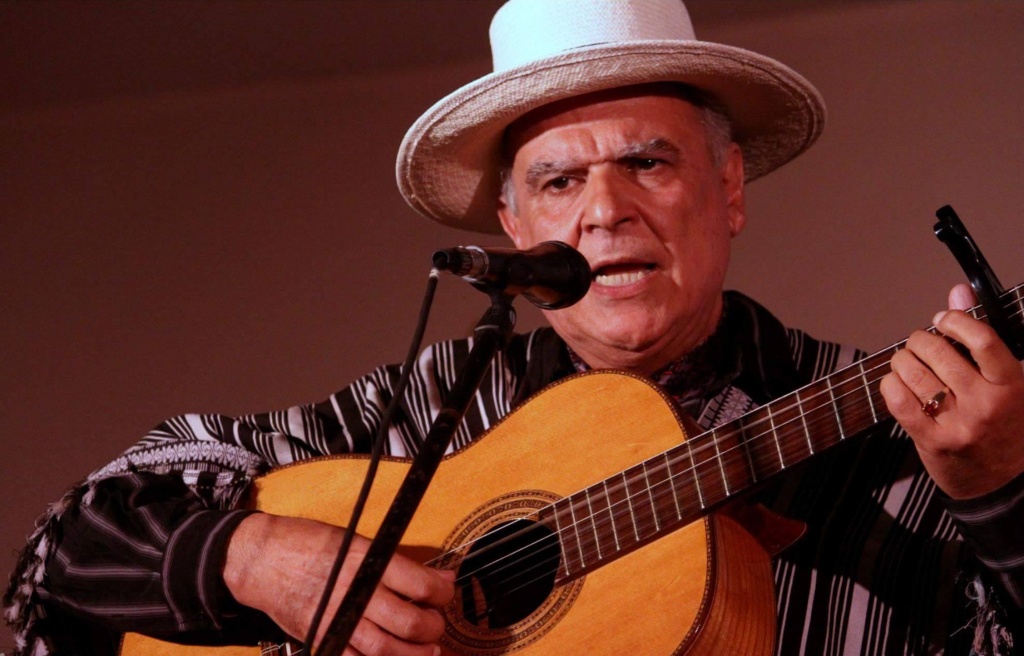 GRAN ENCUENTRO DE PAYADORES EN EL TEATRO ARGENTINO