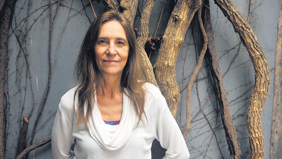 SILVINA KATZ REESTRENA  "HUELLAS DE ELISA"