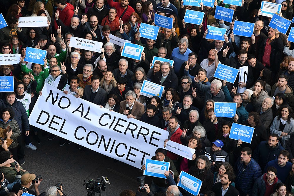 JORGE GEFFNER: “EL SEMILLERO DE CIENTÍFICOS ESTÁ TOTALMENTE BLOQUEADO”