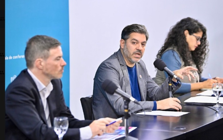 CARLOS BIANCO: “EN LA PLATA SE ESTÁN FUNDIENDO TODOS LOS NEGOCIOS”