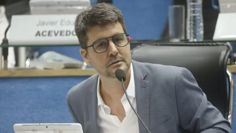 JOSÉ LUIS BERROS: "ES UNA OLLA A PRESIÓN A PUNTO DE EXPLOTAR"