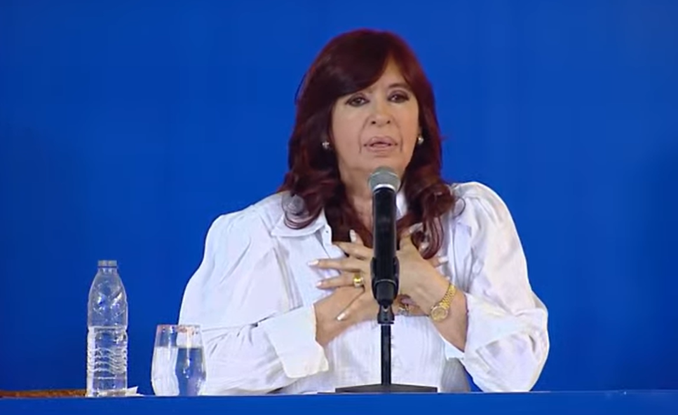 CRISTINA KIRCHNER RESPALDÓ LA IMPLEMENTACIÓN DE UNA SUMA FIJA PARA LOS TRABAJADORES