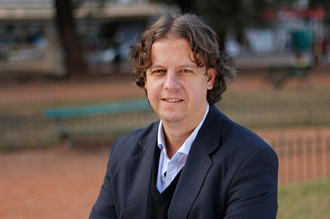 CHRISTIAN CASTILLO: “NEGOCIAR CON LOS JUBILADOS ES UNA VERGÜENZA”