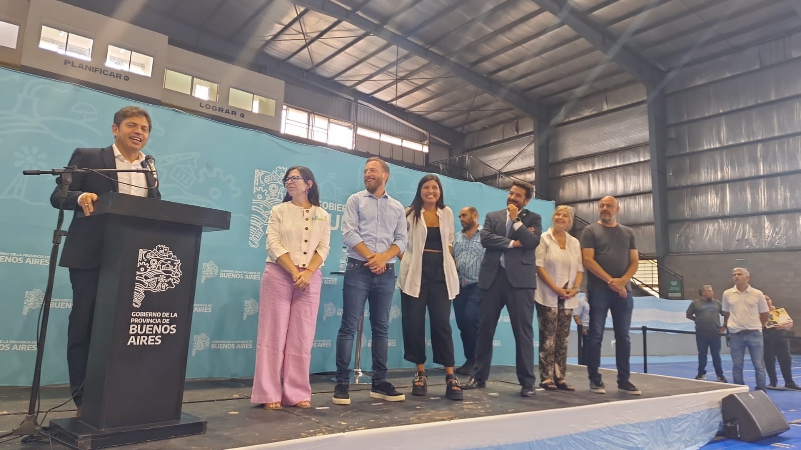 KICILLOF:”EL GOBIERNO NACIONAL DESERTÓ, PERO NOSOTROS SEGUIMOS”