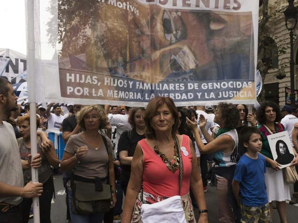 “VENIMOS DEL NIDO DE LA SERPIENTE PERO VAMOS POR MEMORIA, VERDAD Y JUSTICIA”