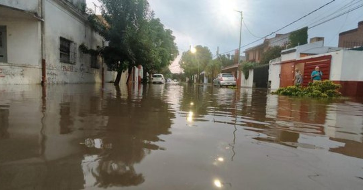 REALIZAN UNA COLECTA DE INSUMOS PARA LOS AFECTADOS POR LA INUNDACIÓN