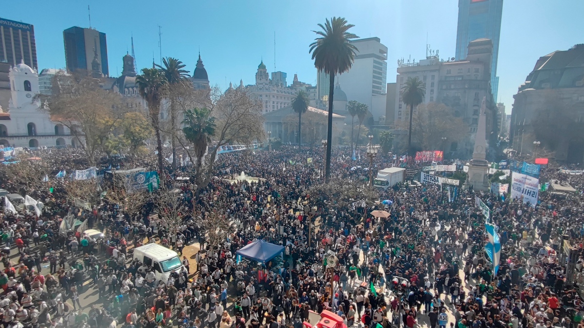 LA CGT SE REUNIRÁ EL LUNES PARA ANALIZAR LA SITUACIÓN POLÍTICA