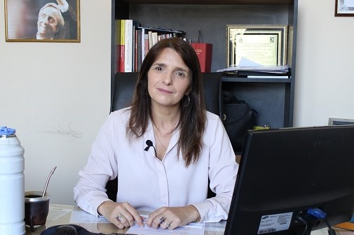 LORENA RIESGO: “LA IDEA ES QUE PUEDA LLEGAR A CADA UNA DE LAS AULAS DE LA PROVINCIA”