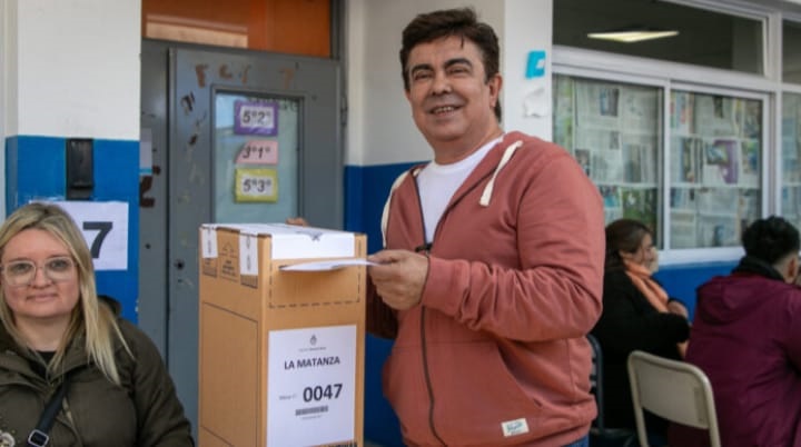 FERNANDO ESPINOZA DESTACÓ LA CANTIDAD DE GENTE QUE ASISTIÓ A VOTAR EN LA MATANZA