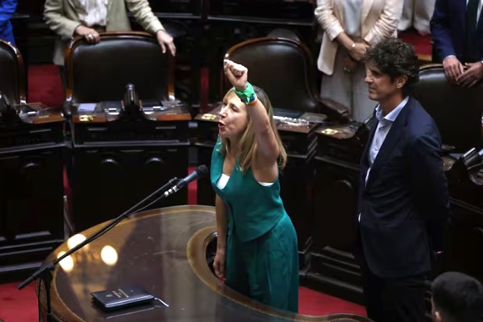 “NUESTRA JURA LES MOLESTÓ PORQUE DENUNCIAMOS LAS CONTRADICCIONES DEL GOBIERNO”