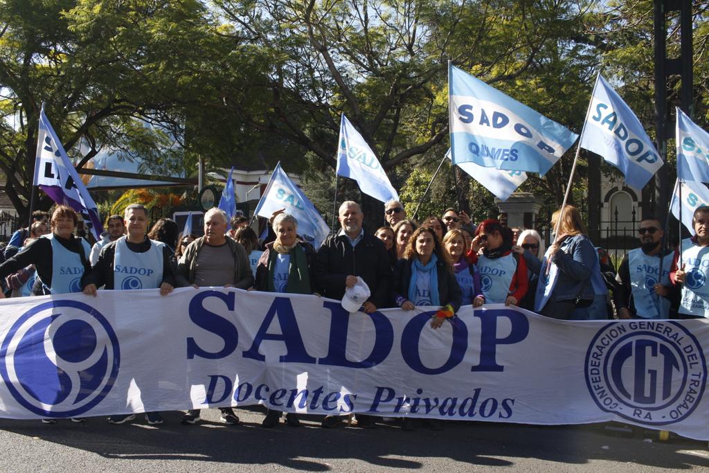 NIEGAN QUE LAS ESCUELAS PRIVADAS ESTÁN CERRANDO Y QUE NO PUEDAN PAGAR EL BONO