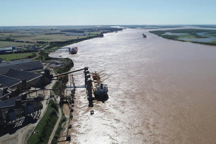 KICILLOF ENCABEZÓ EN LA PLATA LA REUNIÓN DEL COMITÉ ASESOR DEL CANAL MAGDALENA