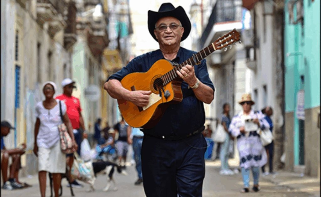 ELIADES OCHOA PRESENTA SU NUEVO DISCO