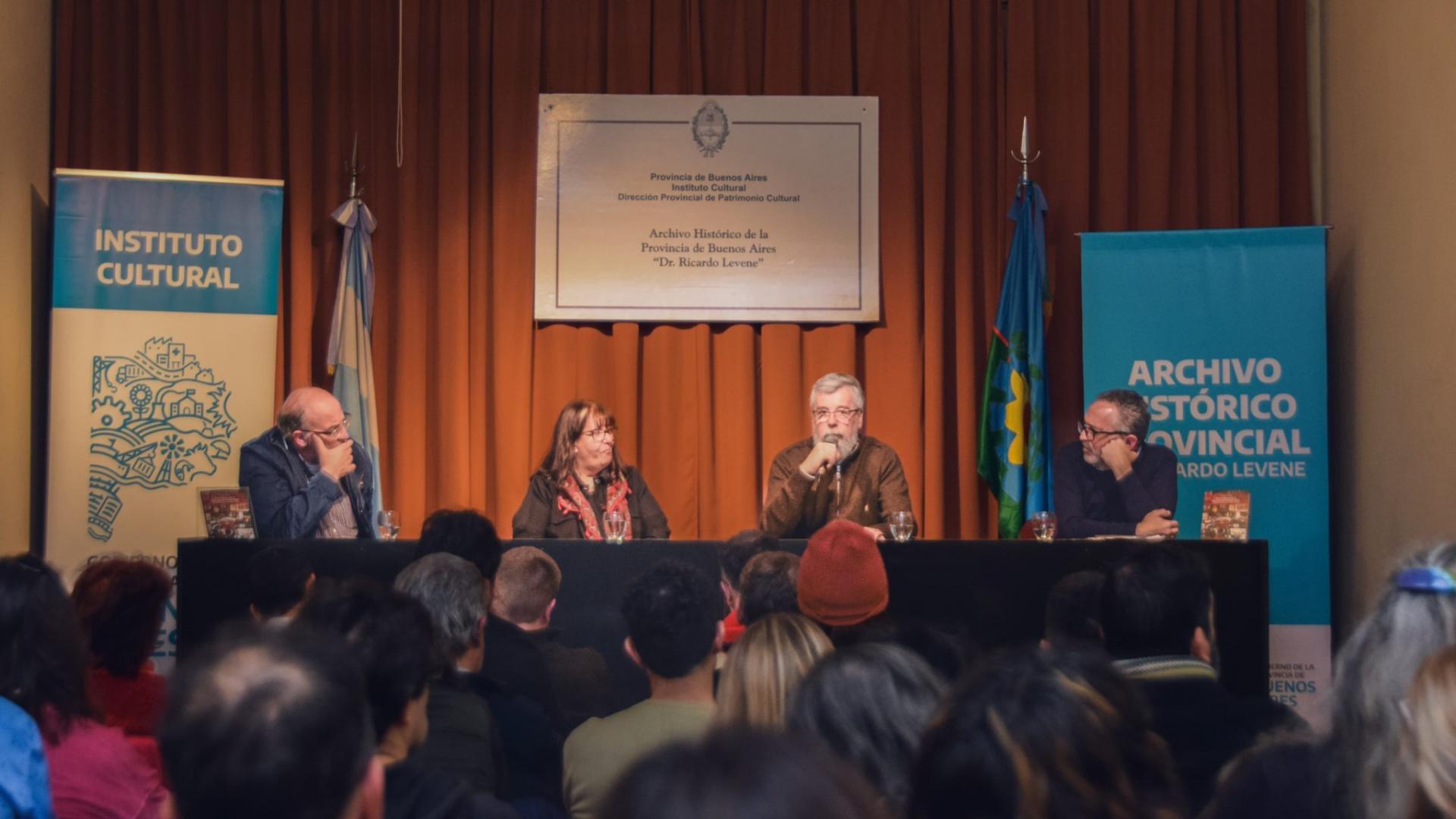 CARLOS CIAPPINA PRESENTÓ LIBRO SOBRE HISTORIA DE LA PROVINCIA DE BUENOS AIRES