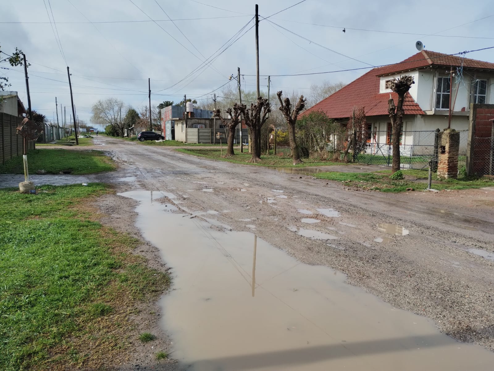 LA PROVINCIA SIGUE TRABAJANDO PARA QUE HOY TODOS LOS VECINOS PUEDAN VOLVER A SUS CASAS