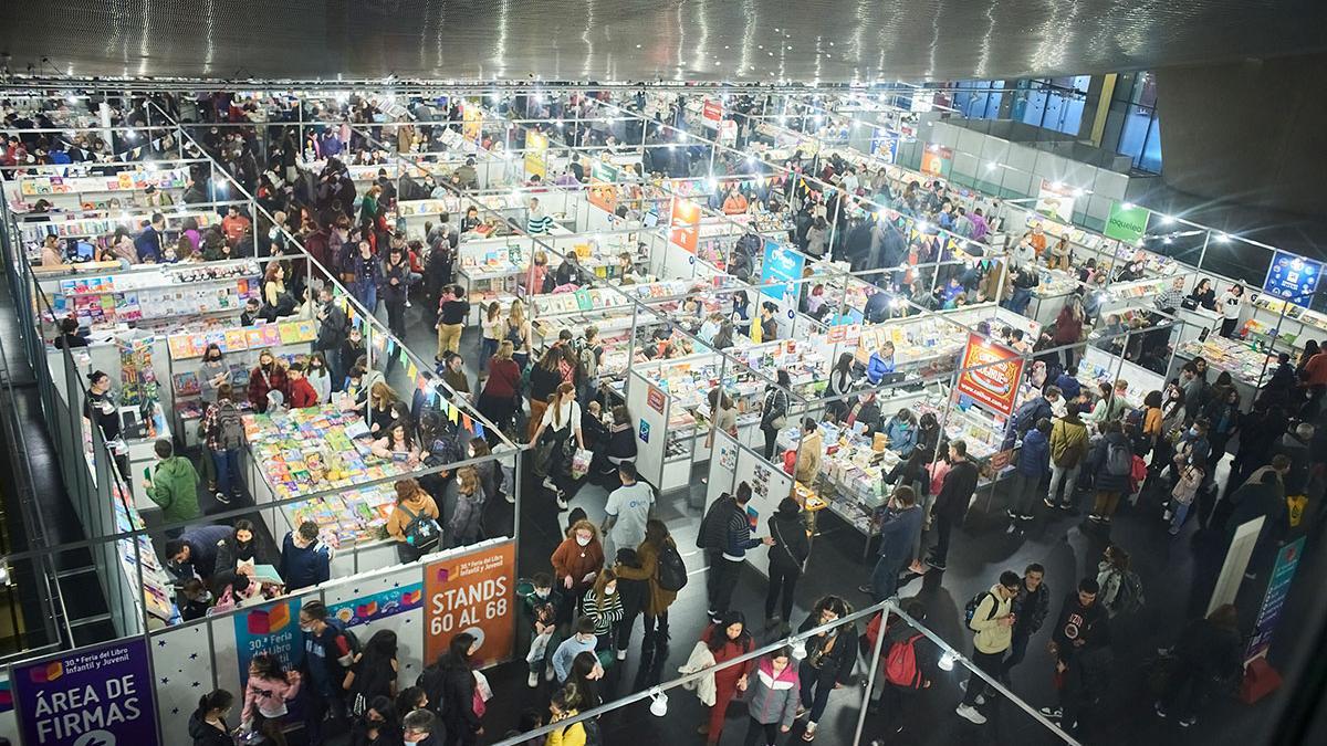 CON GRAN AFLUENCIA DE PÚBLICO SE DESARROLLA LA FERIA DEL LIBRO INFANTO JUVENIL EN EL CCK