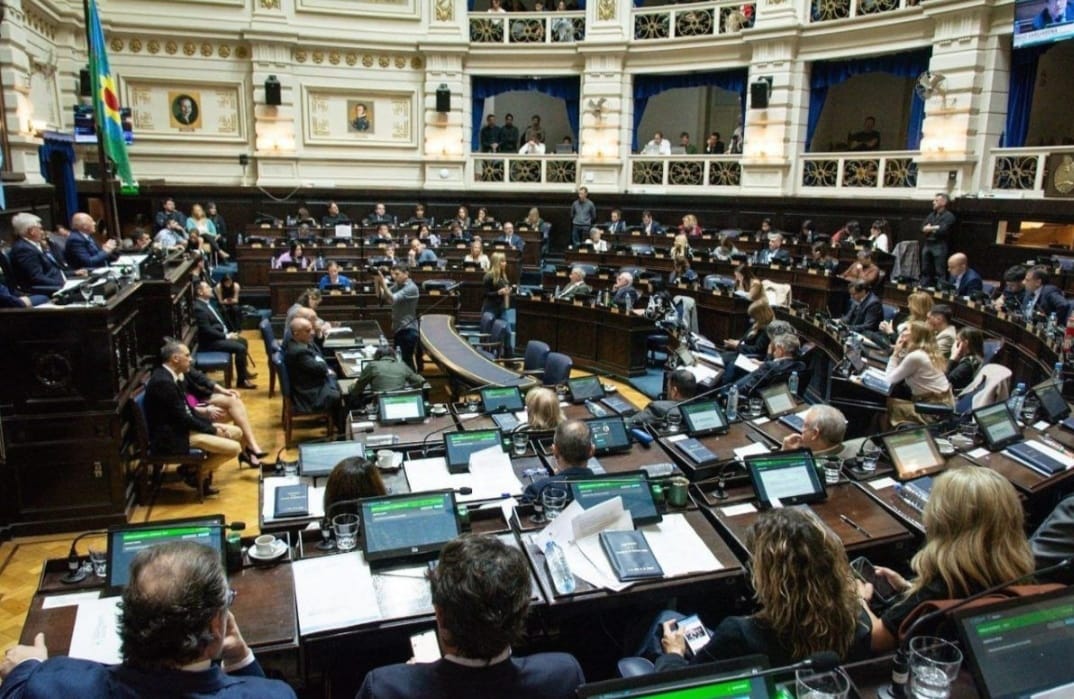 LUCÍA IÁÑEZ: "EL DESEO DE MILEI EN LA ARGENTINA ES DESTRUIR LA MATRIZ PRODUCTIVA”