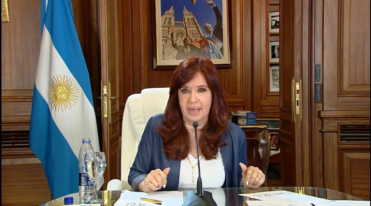 CRISTINA KIRCHNER: "NO VOY A SER CANDIDATA A NADA"