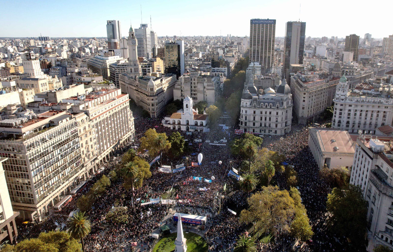 ALFREDO LAZZERETTI: "EL PODER EJECUTIVO DEBE TOMAR NOTA DE LA CONTUNDENCIA DE LA MOVILIZACIÓN"