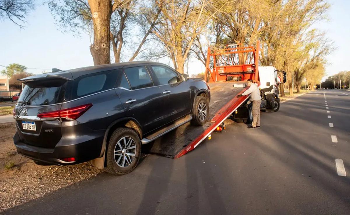 CONSUMIDORES PRESENTÓ UN AMPARO PARA QUE LOS SEGUROS CONTINÚEN CON EL SERVICIO DE GRÚA