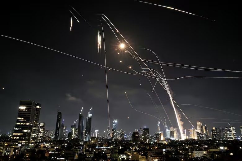 “SIN EL APOYO MILITAR DE EEUU, ISRAEL NO PUEDE NI CONTRA LOS PUEBLOS ÁRABES QUE LO CIRCUNDAN”