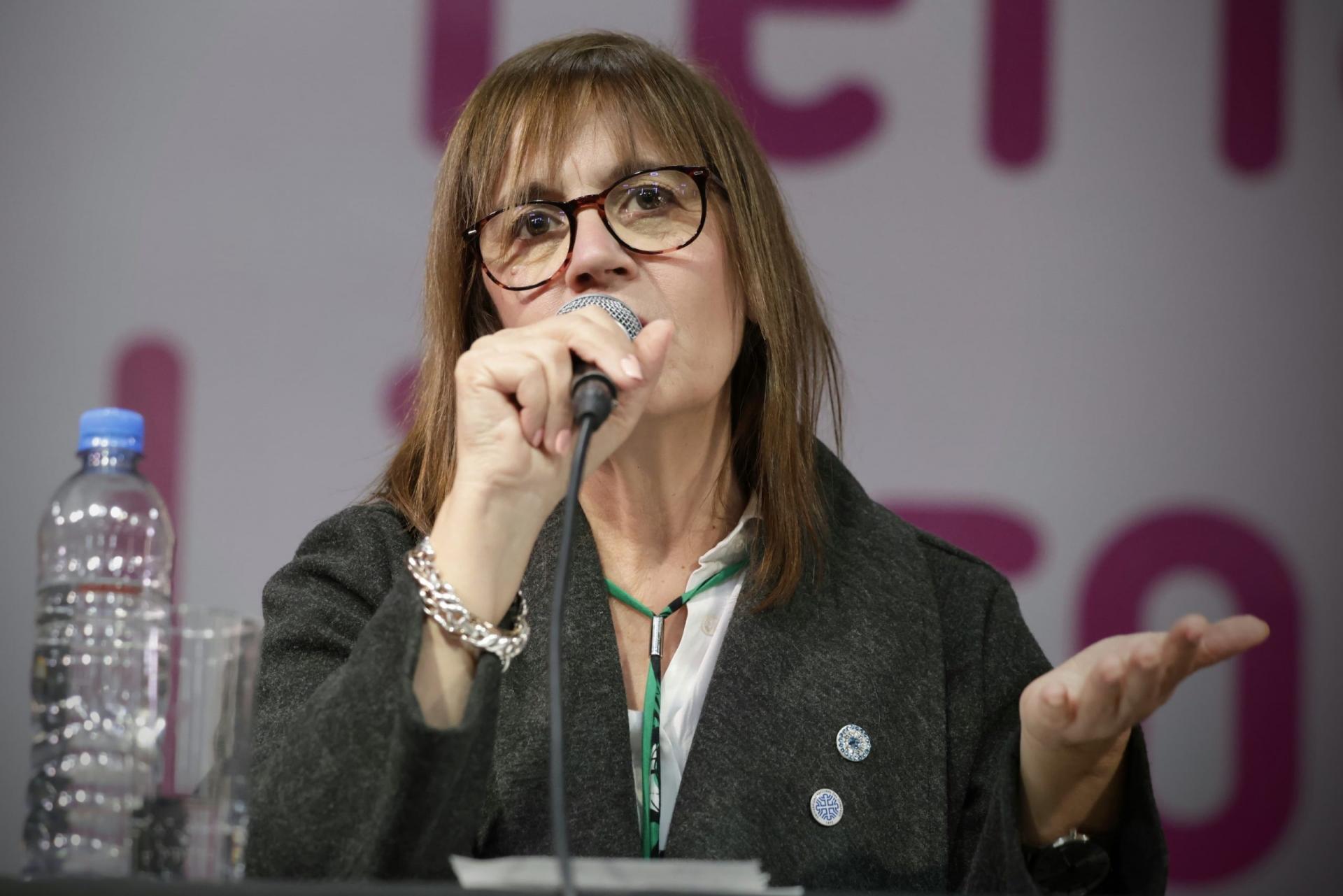 BEATRIZ GENTILE: "HAY QUE PONER UN LÍMITE A ESTE TIPO DE PUBLICACIONES"