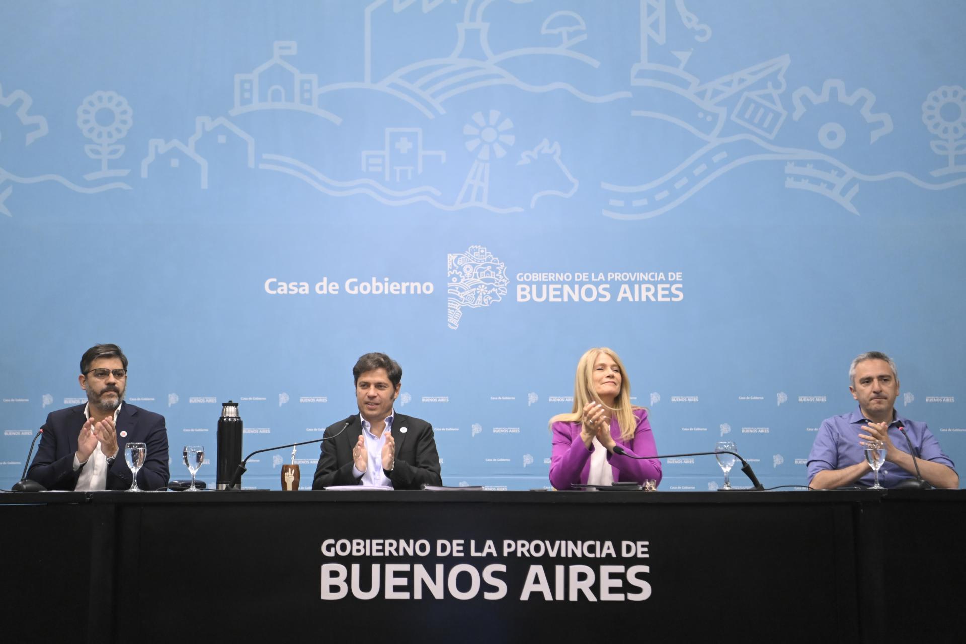 KICILLOF: "SI EL GOBIERNO QUIERE VACIAR A AEROLÍNEAS ARGENTINAS, LA PROVINCIA NO LO VA A PERMITIR"