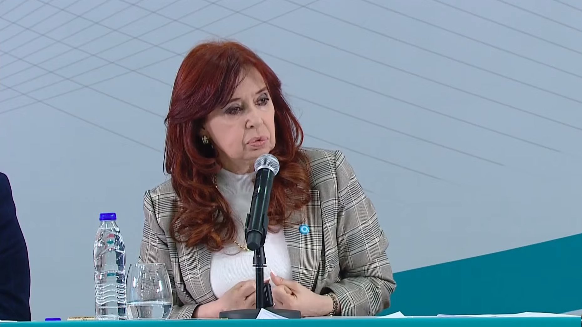 CRISTINA KIRCHNER: “TENEMOS QUE VOLVER A REPRESENTAR AL CONJUNTO DE LOS TRABAJADORES"