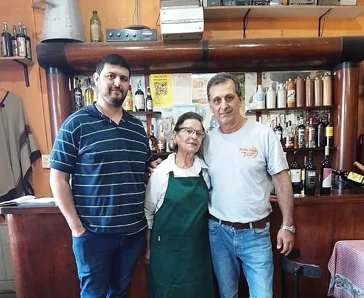 IRMA ANGRIGIANI PREPARA SUS RAVIOLES CASEROS DESDE HACE 60 AÑOS