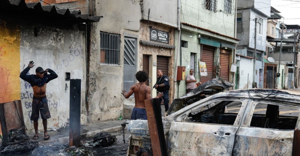 ASEGURAN QUE NUNCA HUBO UNA OPERACIÓN DE ESTE TIPO “PORQUE NO ESTÁ PERMITIDO”