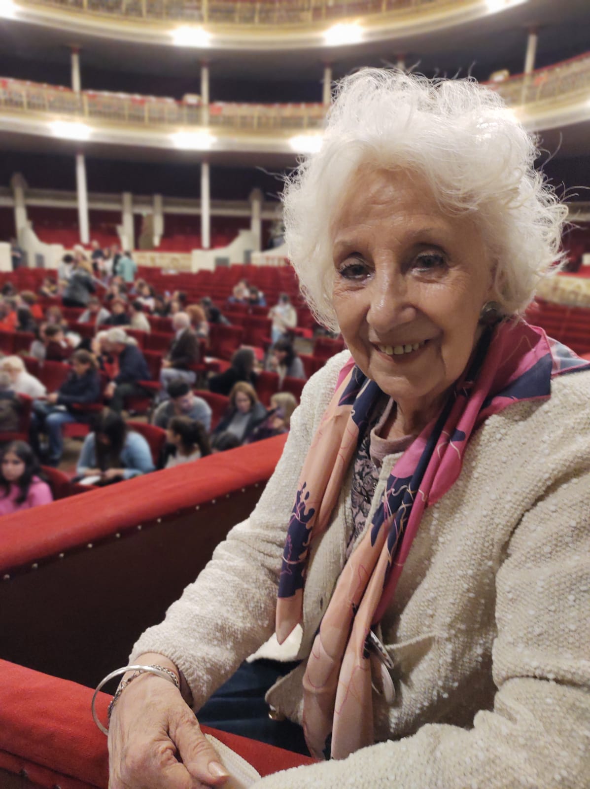 ESTELA DE CARLOTTO DESTACÓ LA MISIÓN DE "TEATRO POR LA IDENTIDAD"