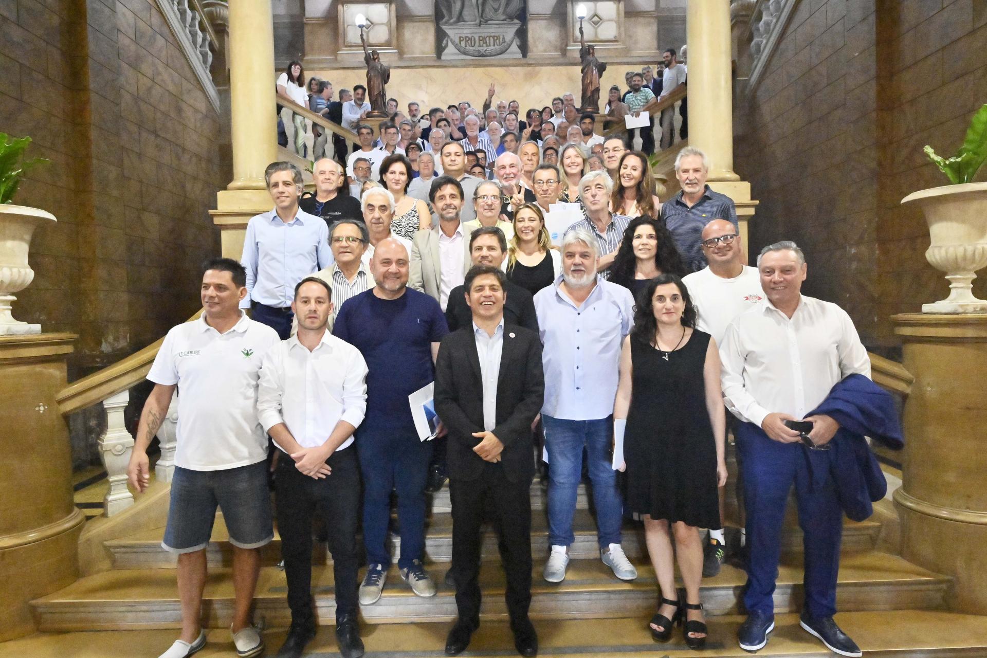 “ES POSITIVO QUE NOS HAYA CONVOCADO Y QUE SE PONGA AL FRENTE DE NUESTROS RECLAMOS”