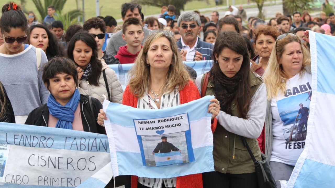 ARA SAN JUAN: EXIGEN QUE GUSTAVO ARRIBAS NO SALGA DEL PAÍS