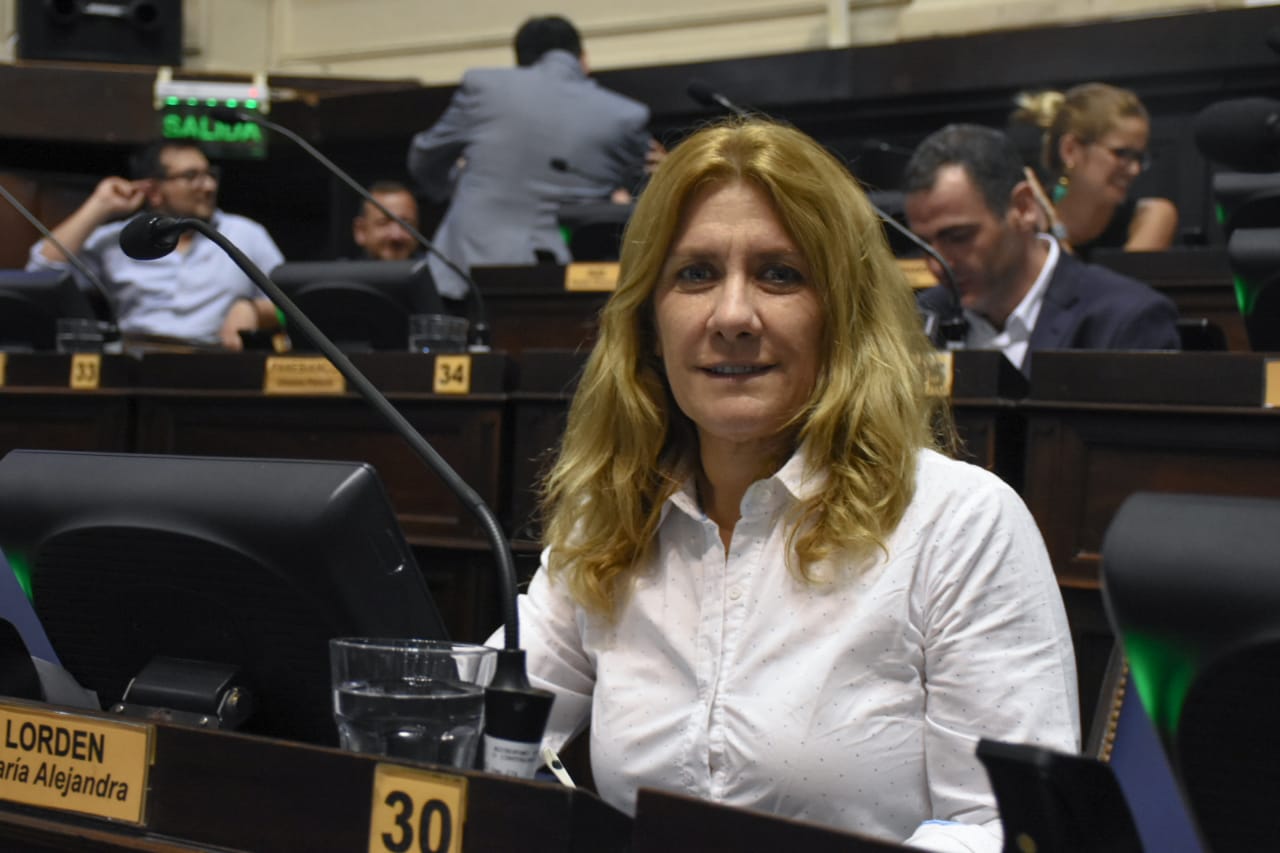 ALEJANDRA LORDEN: “VAMOS A FACULTAR A KICILLOF PARA QUE NEGOCIE Y ADQUIERA VACUNAS EN EL EXTERIOR”