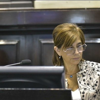 CLAUDIA CARPINTERO: "LA HISTORIA DE LA HUMANIDAD SE CONSTRUYE CON SANGRE DE MUJERES"