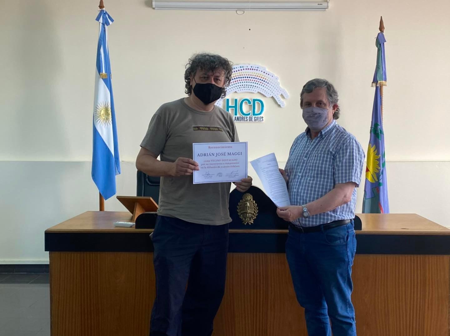 SAN ANDRÉS DE GILES DISTINGUIÓ A ADRIÁN MAGGI