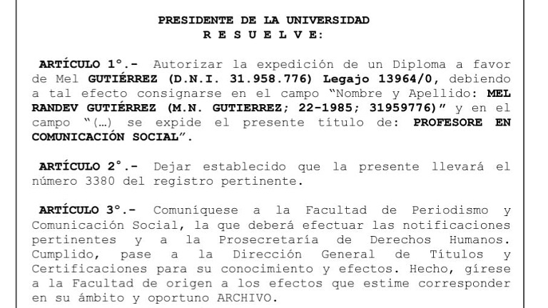 LA FACULTAD DE PERIODISMO DE LA UNLP OTORGÓ EL PRIMER TÍTULO “NO BINARIE”